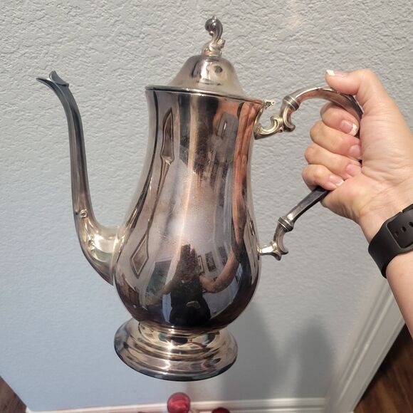 Vtg Oneida Silver Plate Coffee Tea Pot 10.75" Hinged Teapot round base US made - Picture 7 of 12